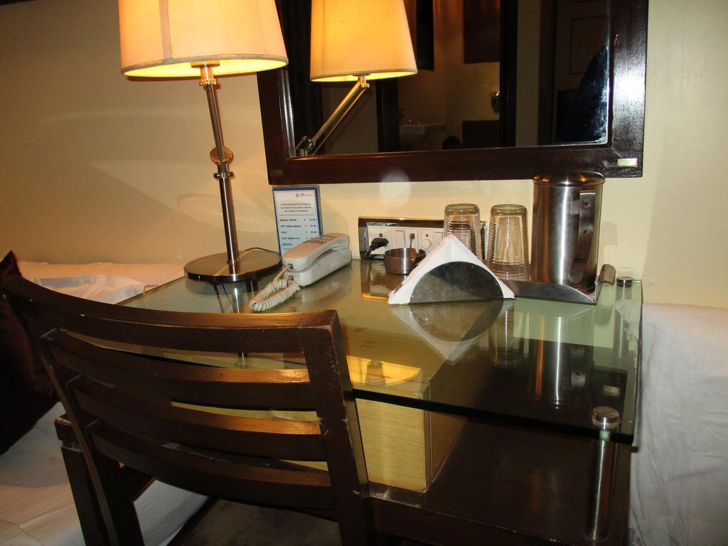 Hotel Sapna Marine Bombay Extérieur photo
