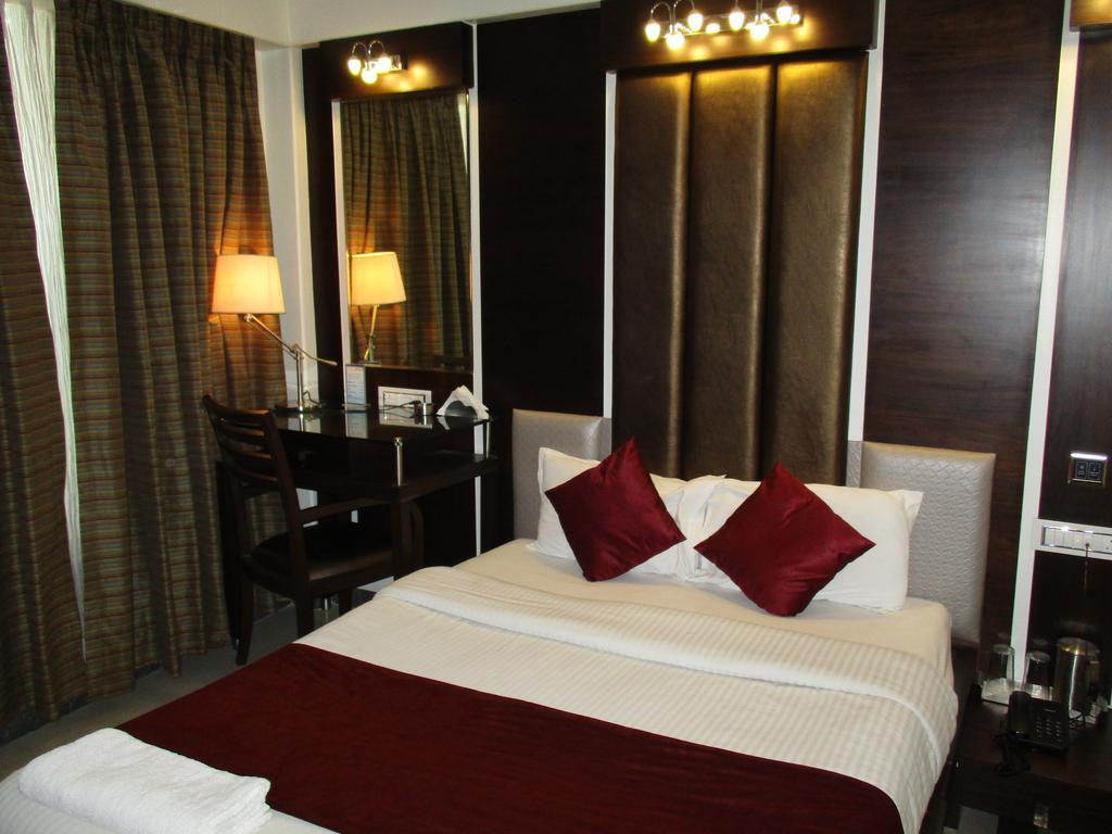 Hotel Sapna Marine Bombay Extérieur photo